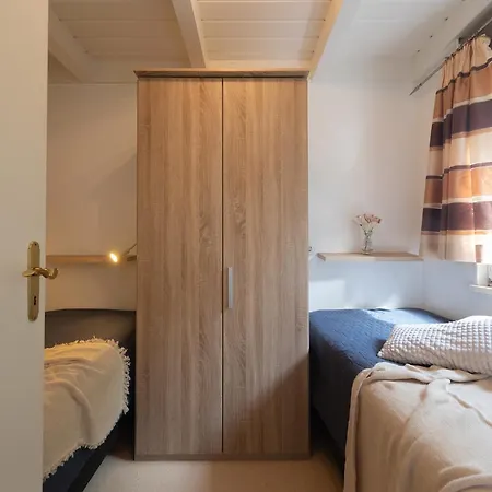 בית נופש Vogelsand 10 *